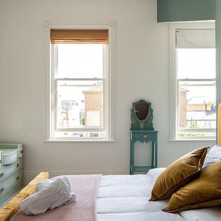 Stylish Beachfront Apartment, Sweeping Ocean Views And Luxury Touches Herne Bay Exterior photo