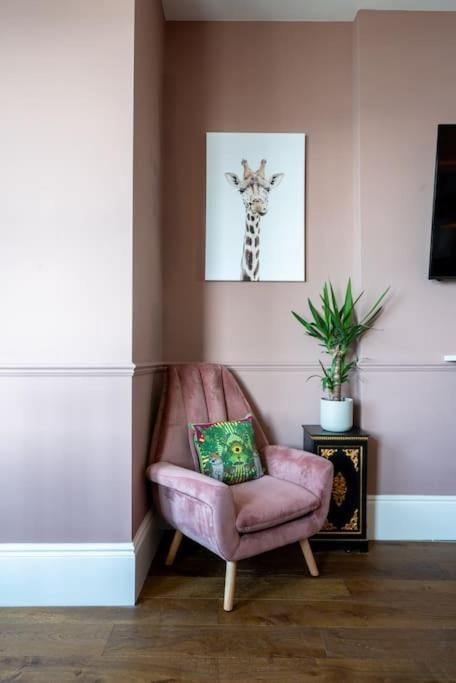 Stylish Beachfront Apartment, Sweeping Ocean Views And Luxury Touches Herne Bay Exterior photo